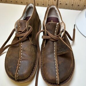 Clarks Dessert Trek Boys Shoes In Brown Leather